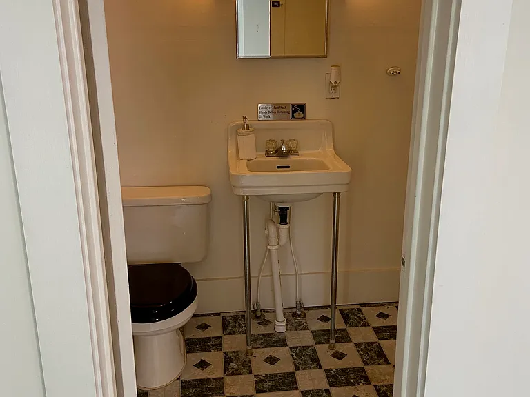 227 Warren St #1 — Photo 11