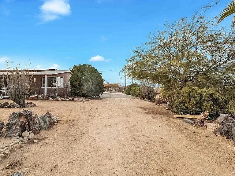 6670 Indian Cove Rd — Photo 3