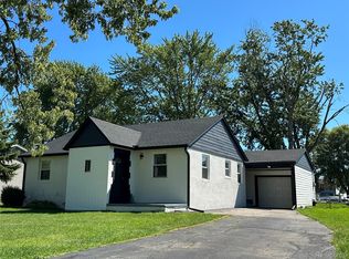 47978 Jefferson Ave, Chesterfield, MI 48047