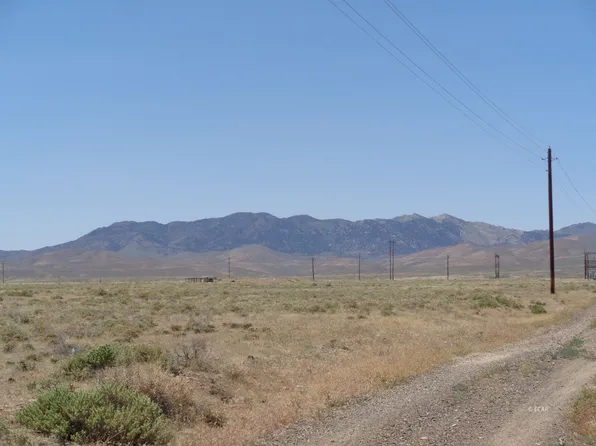 726201 9th St, Crescent Valley, NV 89821