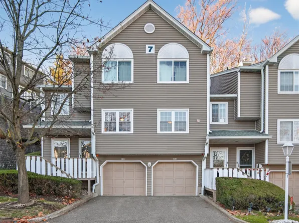 188 Eagle Ridge Way, Nanuet, NY 10954