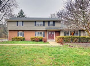 144 Lake Rd, Seymour, IL 61875