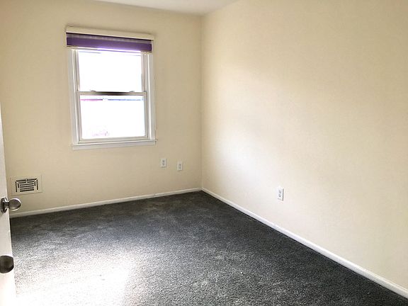 5th image of 22321 57th Ave