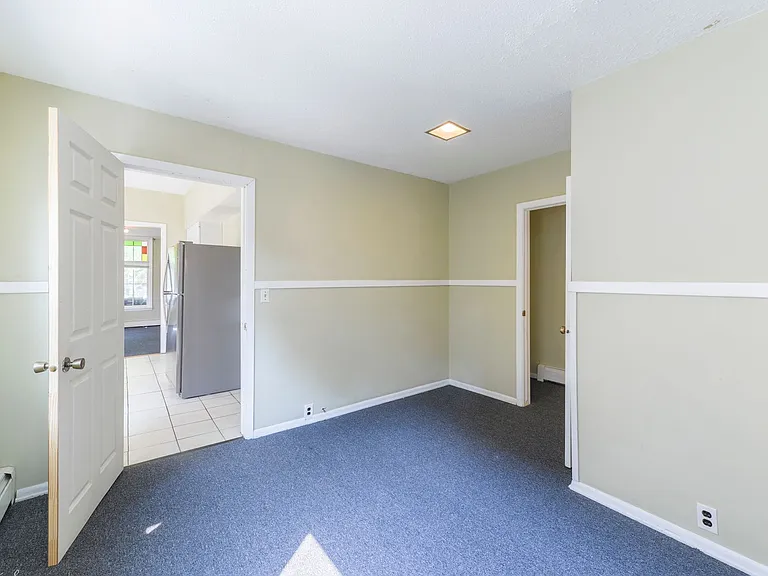 2541 Aldrich Ave S — Photo 4