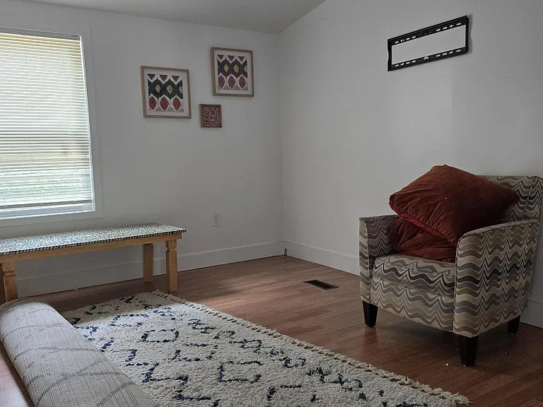 6863 Columbine Dr — Photo 3