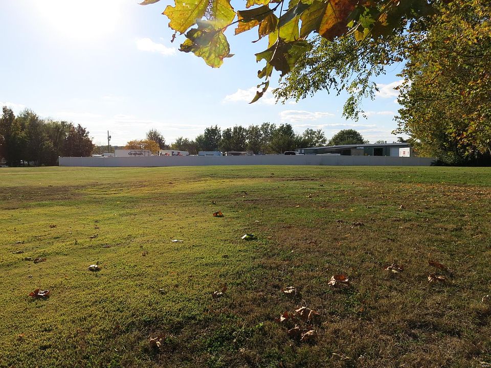 1st image of 39 Millwell Dr