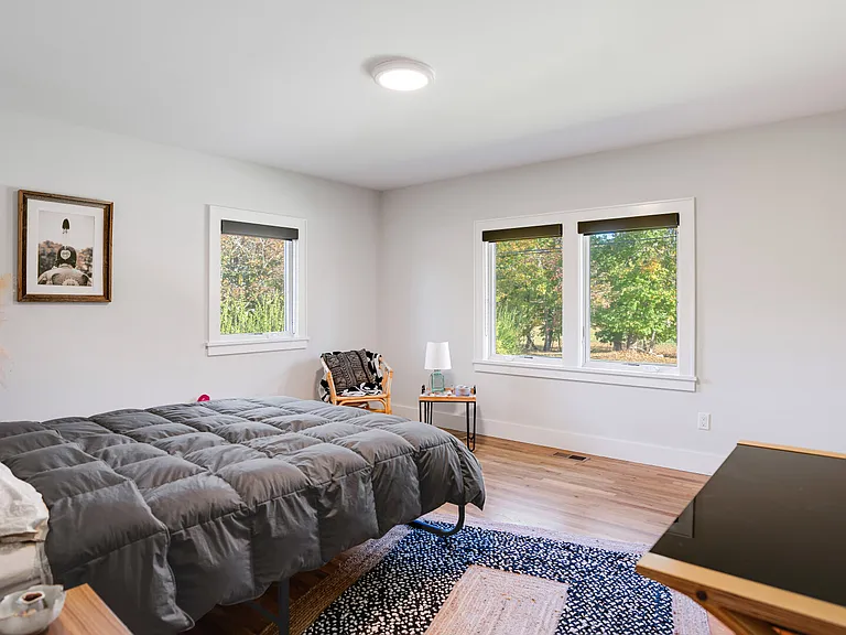 470 Harbor Ln — Photo 17