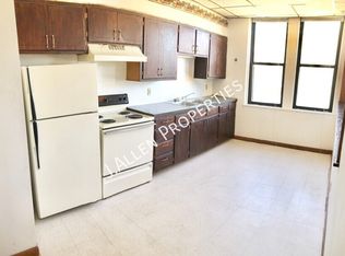 313 N 12th St #302, Norfolk, NE 68701