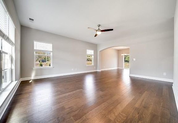 5th image of 1398 Wentworth Dr