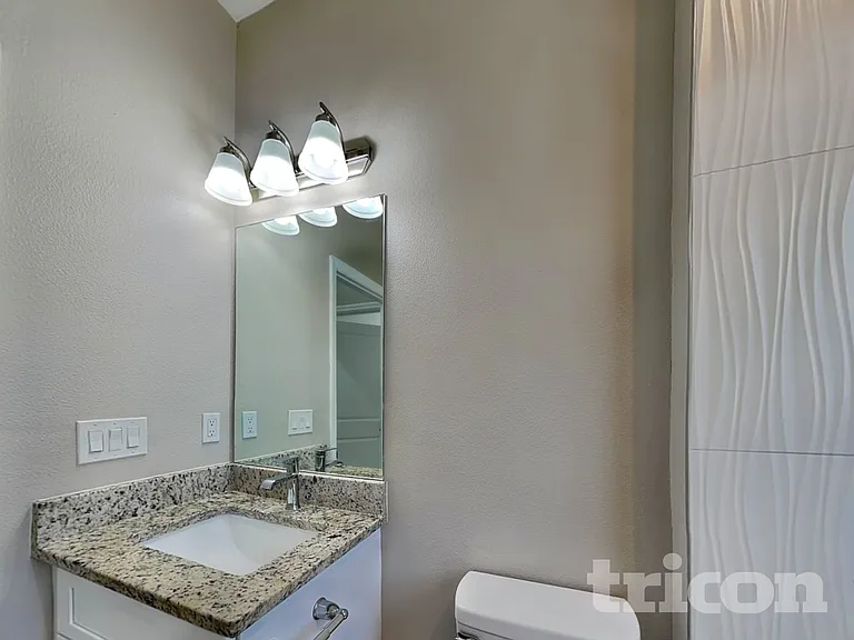 1249 Sargent St — Photo 15