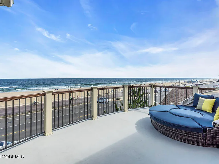 1302 Ocean Ave — Photo 49