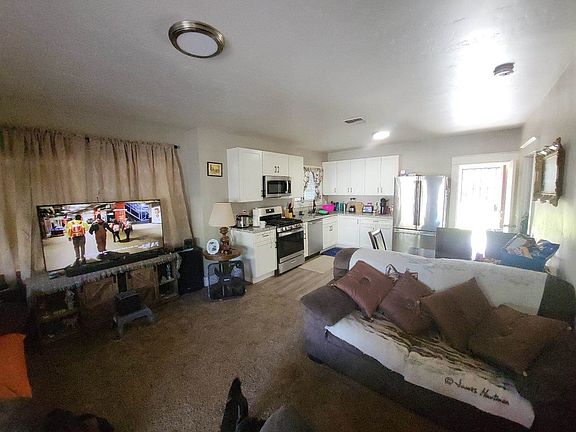 5th image of 2219 Young Ave