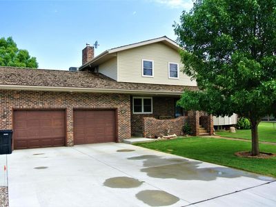 634 Oak St, Dickinson, ND, 58601