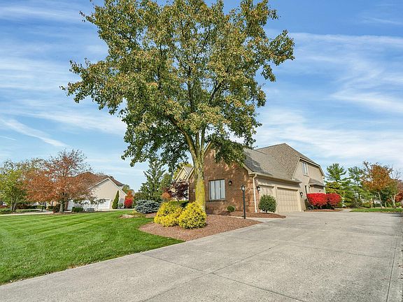4th image of 5939 Medallion Dr E