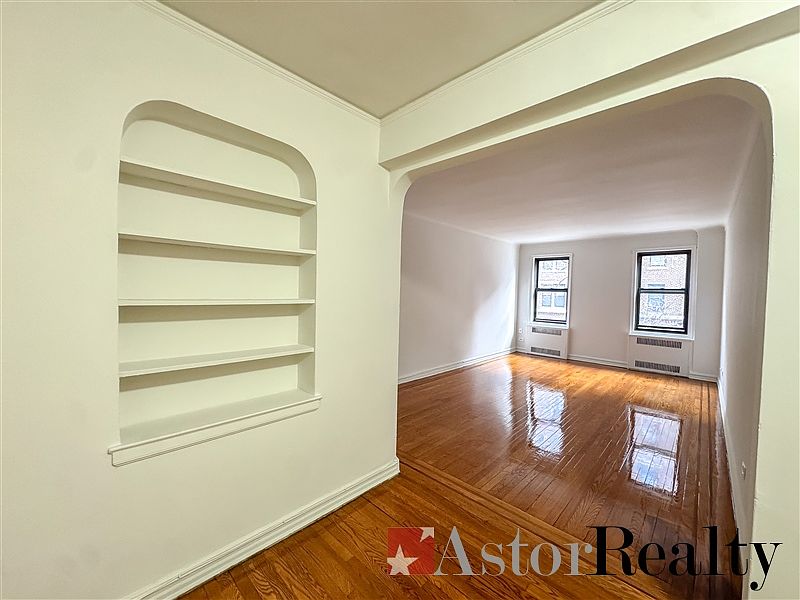 1st image of 3174 29th St #F