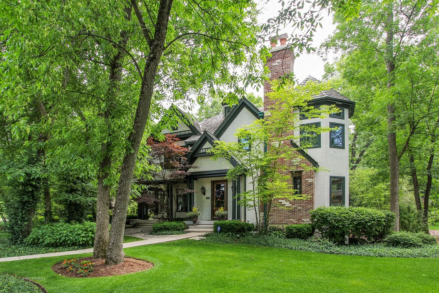1231 Ashbury Ln photo 1