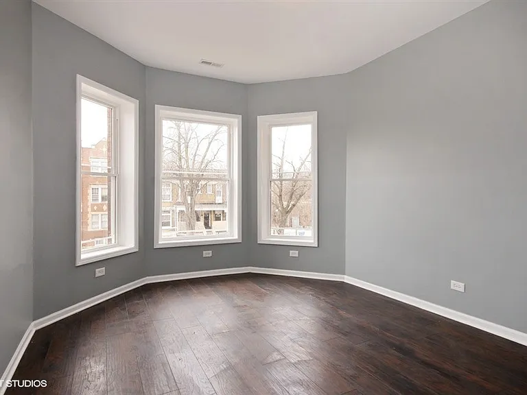 7311-13 S Stewart Ave — Photo 6