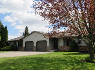 W6763 School Rd, Greenville, WI 54942