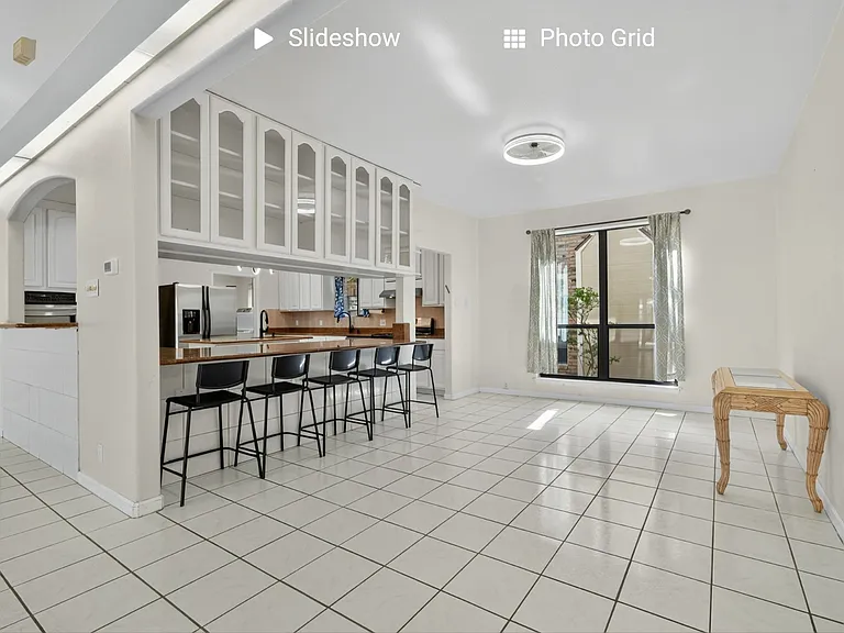 14043 Oakhill Way — Photo 11