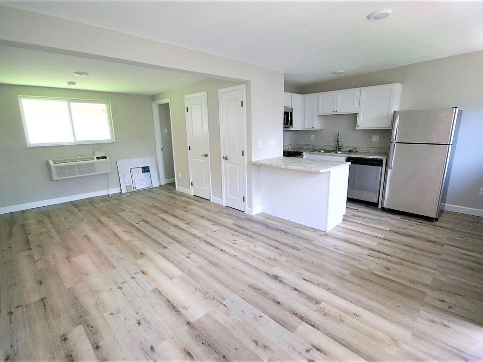 2nd image of 2307 S 13th St #D