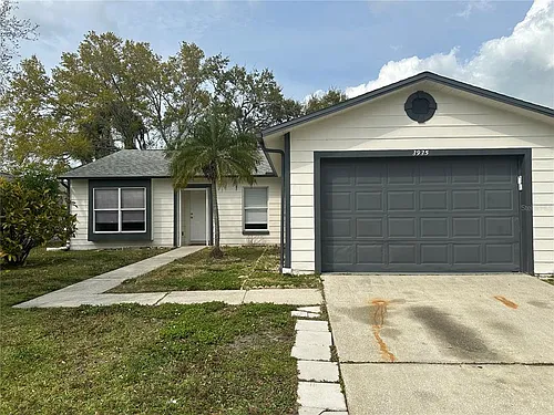 3935 105th Ave N Photo 1
