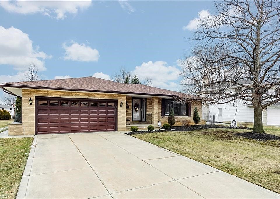 1st image of 5595 Chatham Dr