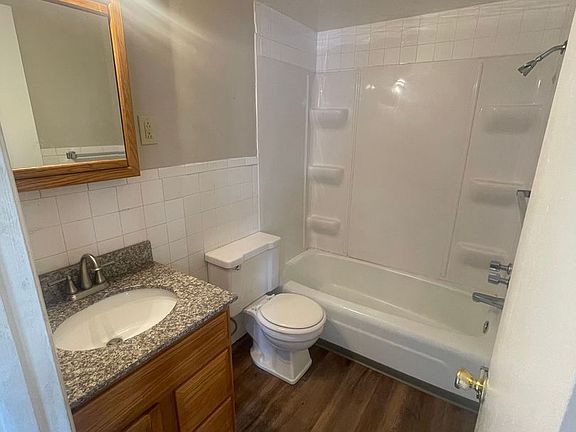 5th image of 2109 Todd Dr #6