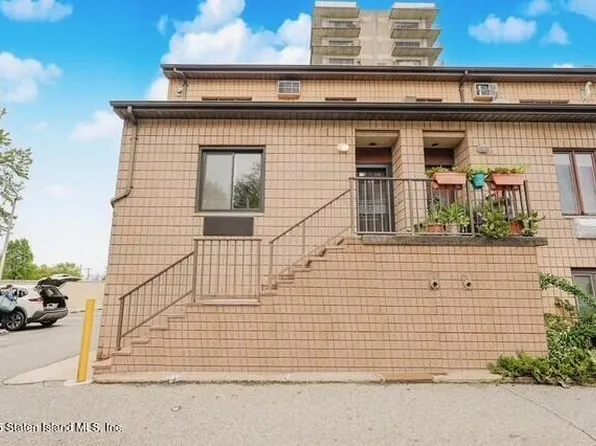 49 Hylan Blvd APT 2D, Staten Island, NY 10305