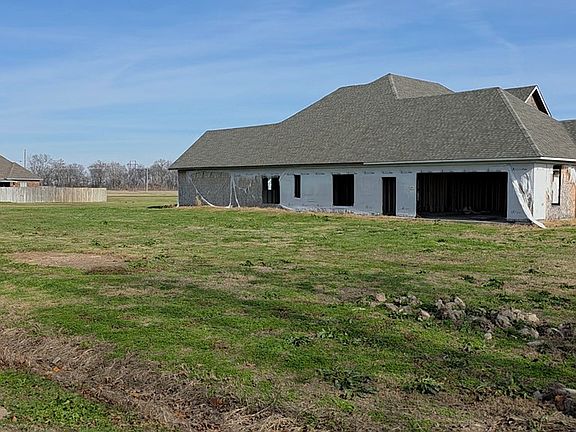 2nd image of 52 Bayou Cv