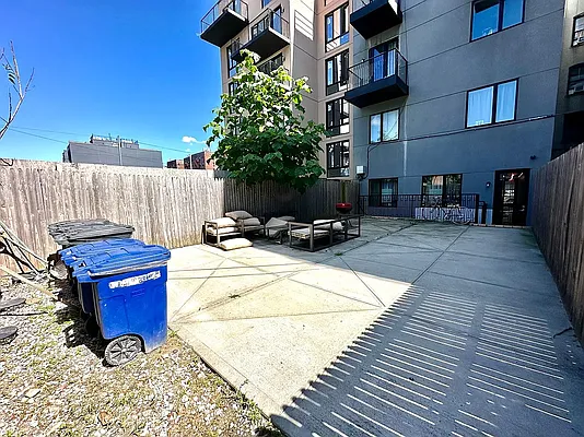 Rented by JCS Realty Group LLC | media 15