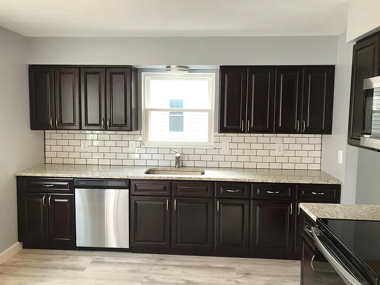 3365 Rocky River Dr — Photo 2