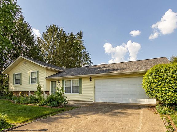 5th image of 1111 Linda Ln