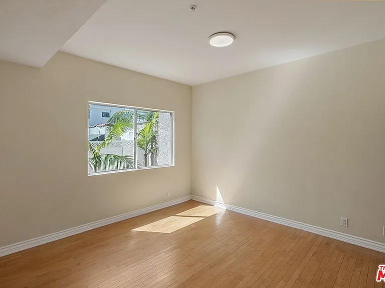 923 Euclid St #201 — Photo 11