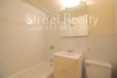 Rented by Street Realty Brokerage LLC