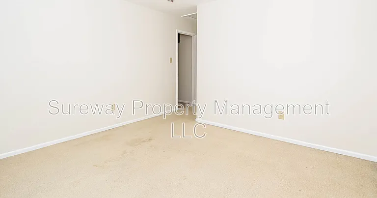 197 Lake Dr — Photo 16