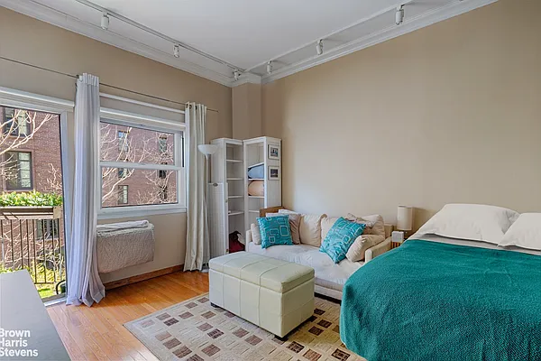 Rented by Brown Harris Stevens | media 13