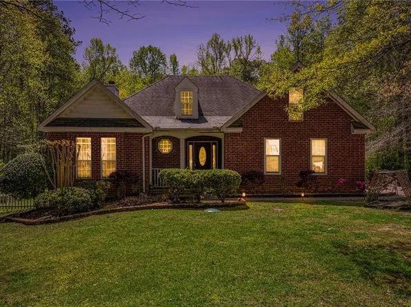 340 Thornton Dr, Fayetteville, GA 30214