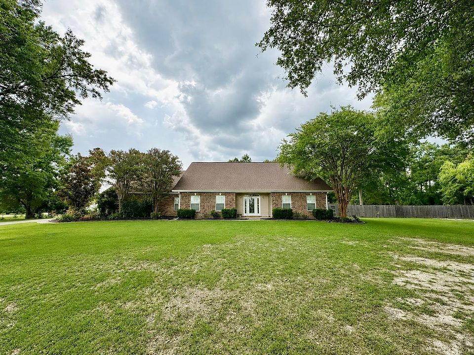 1st image of 938 Chay Dr