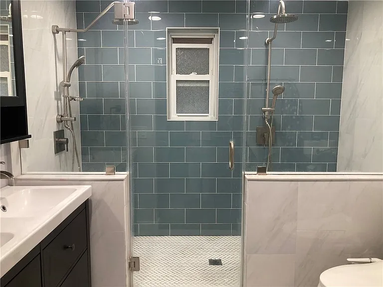 701 Longfellow Dr — Photo 8