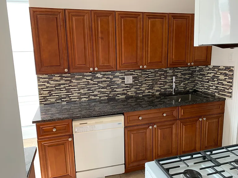 1026 N Randolph St #A — Photo 17
