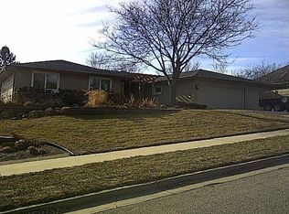 1005 E Ridge Rd, Sioux Falls, SD 57105