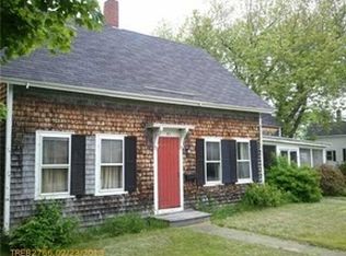 93 Mechanic St, Camden, ME 04843