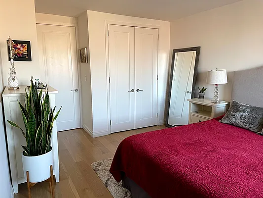 Rented by Corcoran | media 16