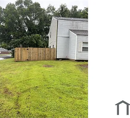 2711 Clayton Dr NW #B — Photo 1