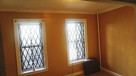2nd image of 846 Franklin Ave APT 1R