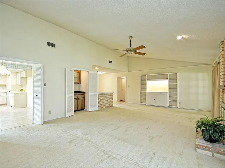 11502 Toledo Dr — Photo 11