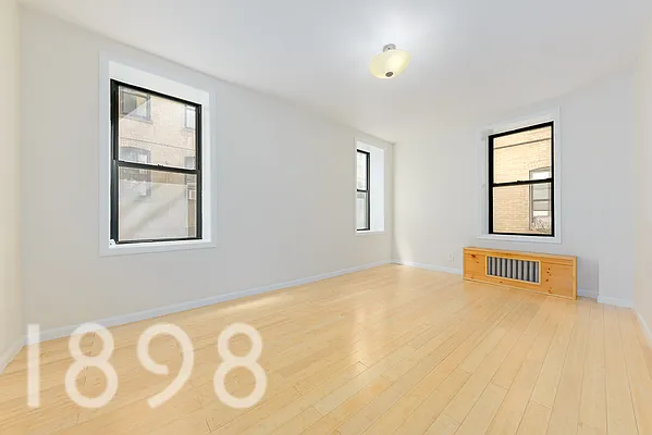 Rented by A&E Real Estate Management | media 9