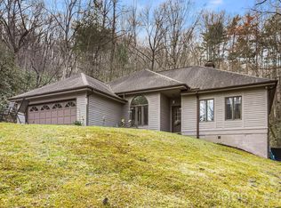 446 Silver Fox Ln, Pisgah Forest, NC 28768