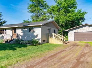 11 Aurora Ave, Esko, MN 55733