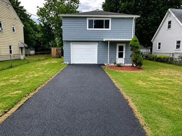 9 Carmichael Road, Binghamton, NY 13901